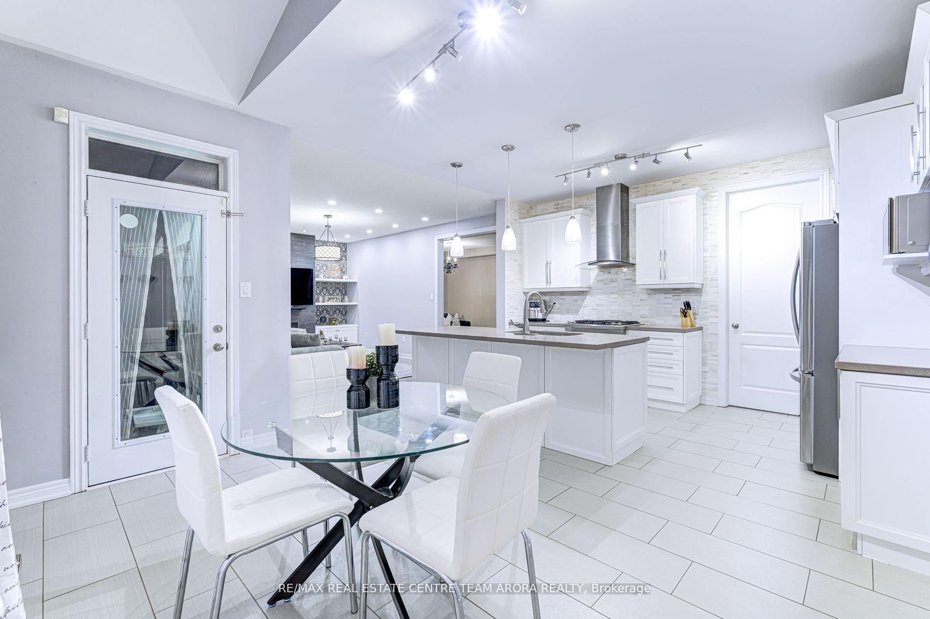 Photo 17 of 17 Junetown Circle, Brampton, Credit Valley — HOMEH