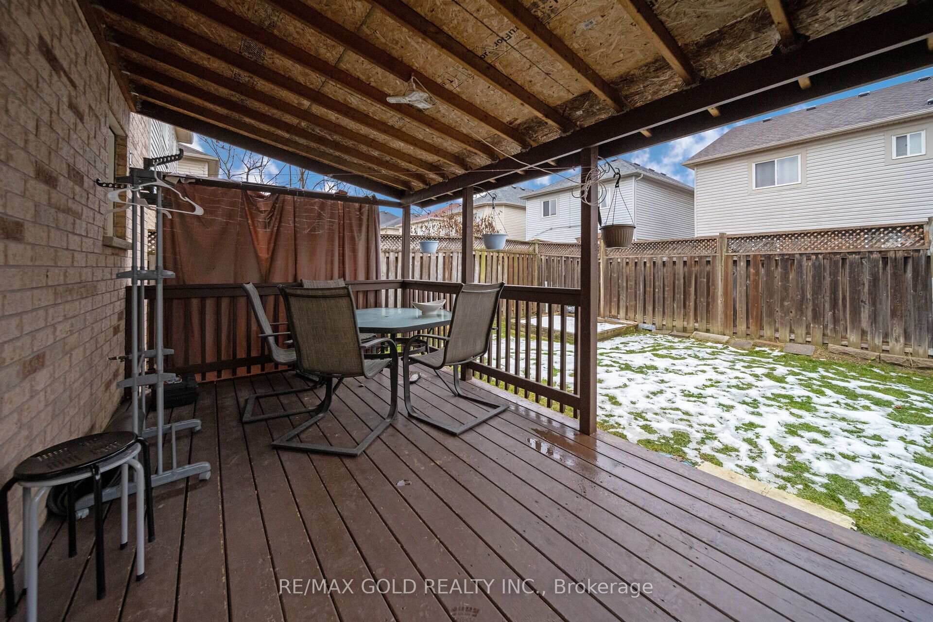 Photo 21 of 27 Ridgemore Crescent S, Brampton, Fletcher's Meadow — HOMEH