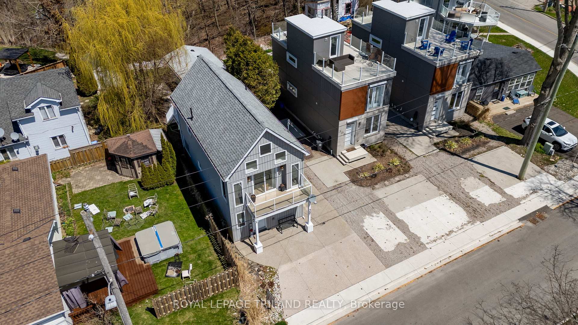 Photo 4 of 387 Front Street, Central Elgin, Port Stanley — HOMEH