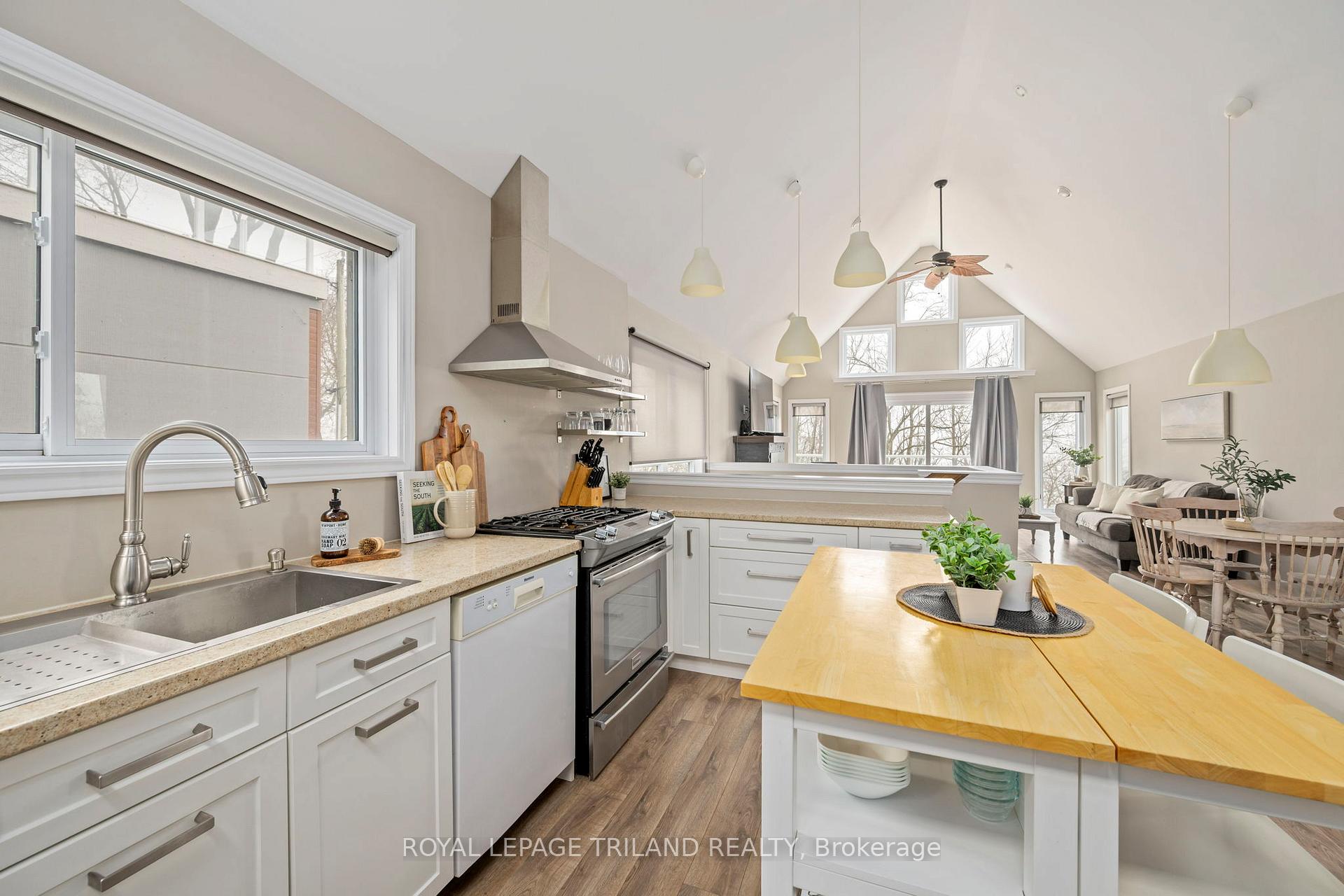 Photo 15 of 387 Front Street, Central Elgin, Port Stanley — HOMEH
