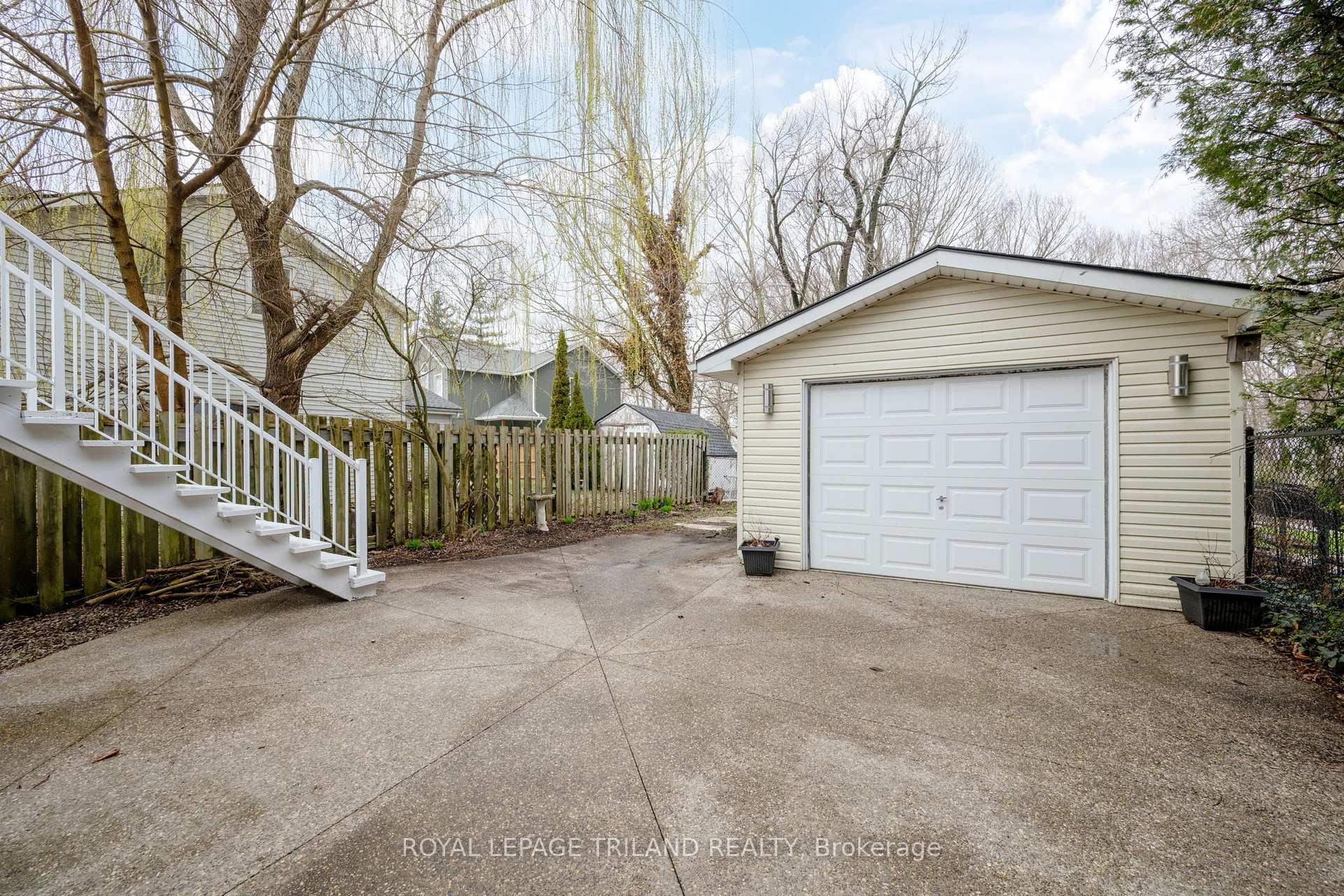 Photo 36 of 387 Front Street, Central Elgin, Port Stanley — HOMEH