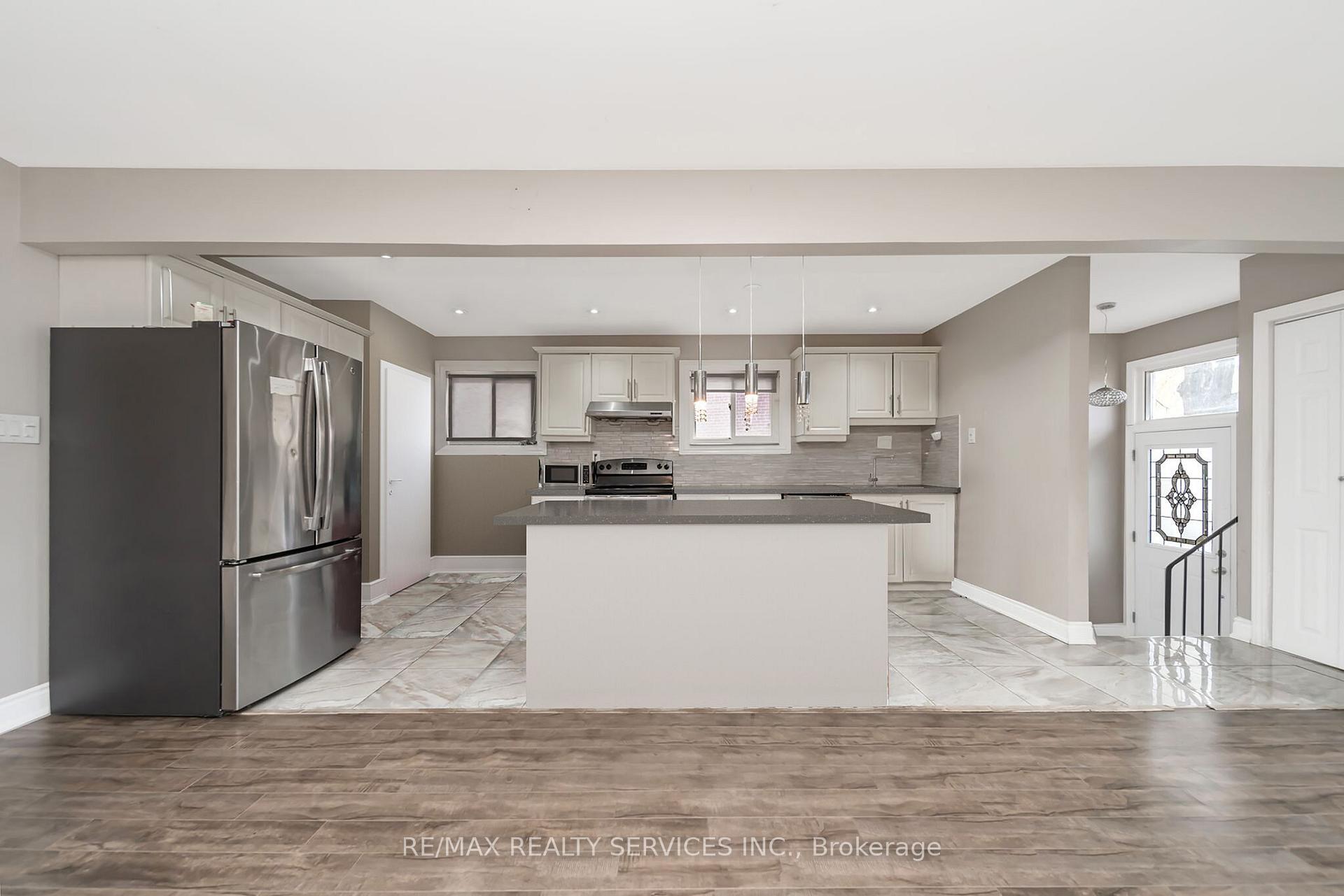 Photo 4 of 26 Windermere Court, Brampton, Northwood Park — HOMEH