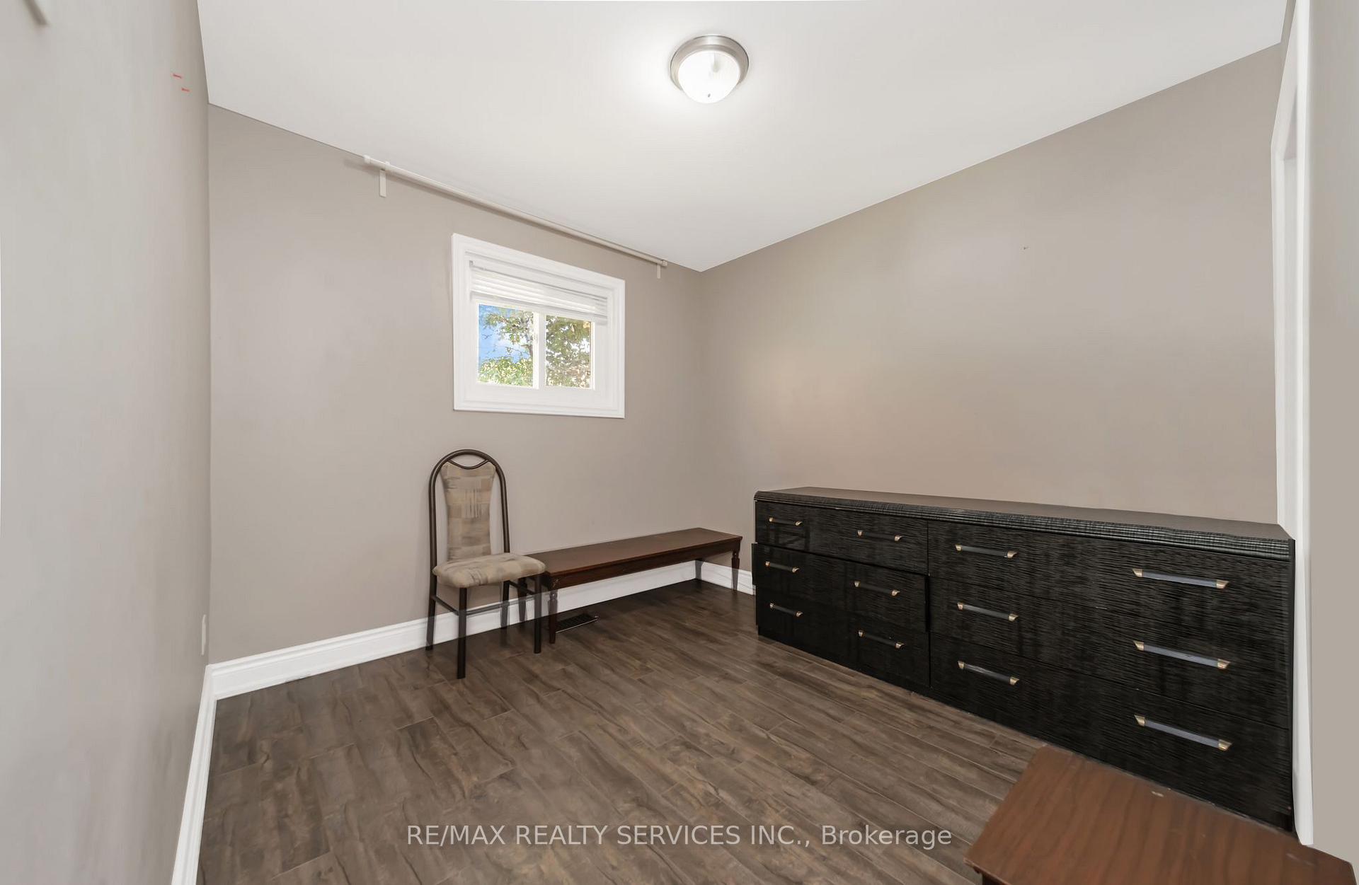 Photo 13 of 26 Windermere Court, Brampton, Northwood Park — HOMEH