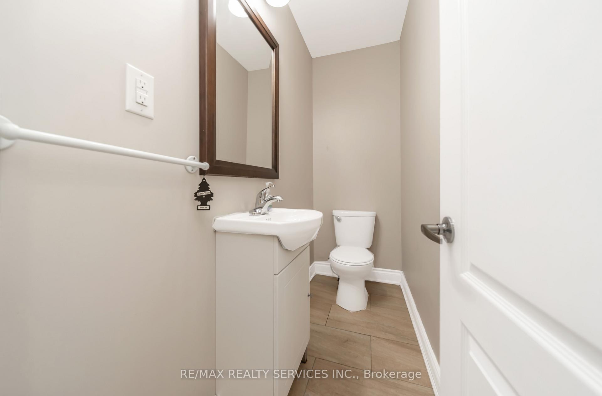 Photo 15 of 26 Windermere Court, Brampton, Northwood Park — HOMEH
