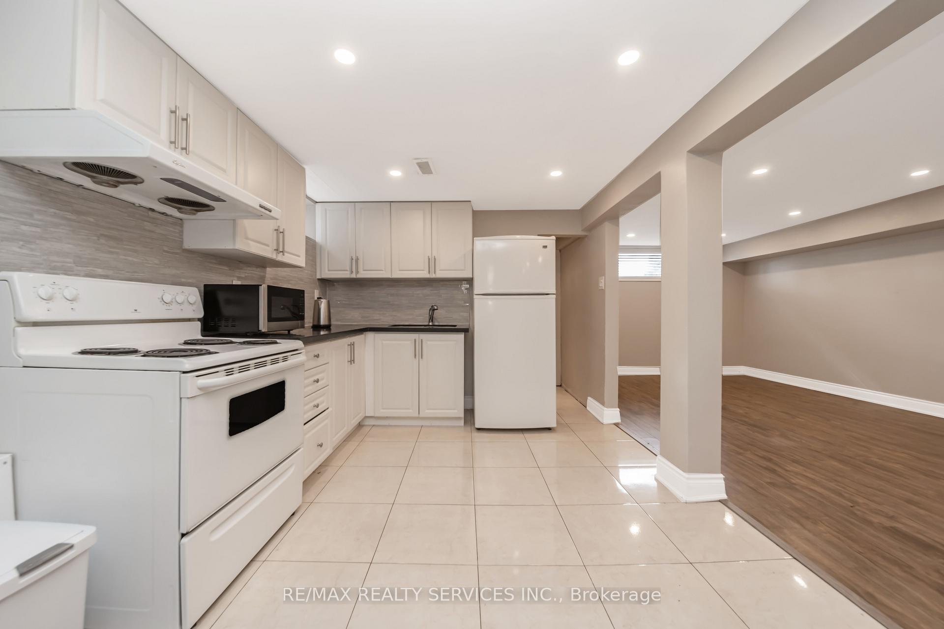Photo 25 of 26 Windermere Court, Brampton, Northwood Park — HOMEH