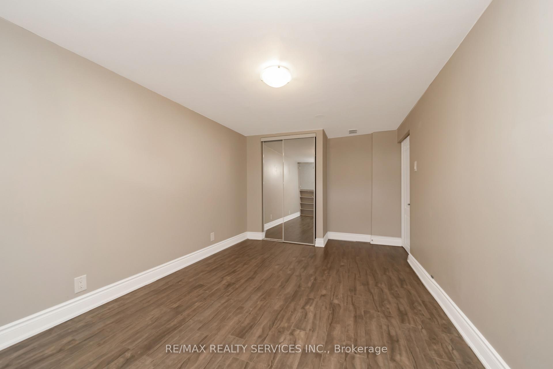 Photo 35 of 26 Windermere Court, Brampton, Northwood Park — HOMEH
