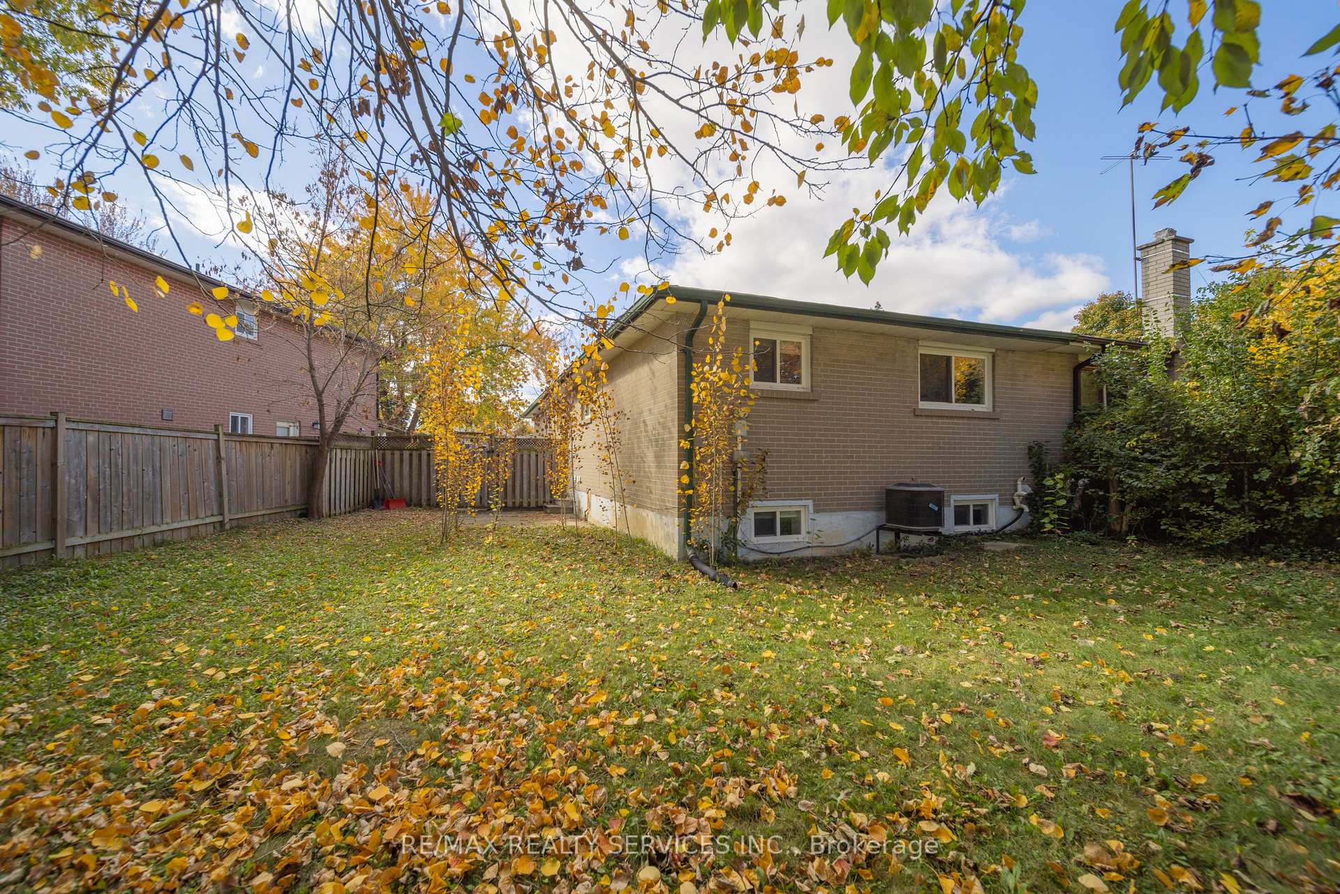 Photo 38 of 26 Windermere Court, Brampton, Northwood Park — HOMEH