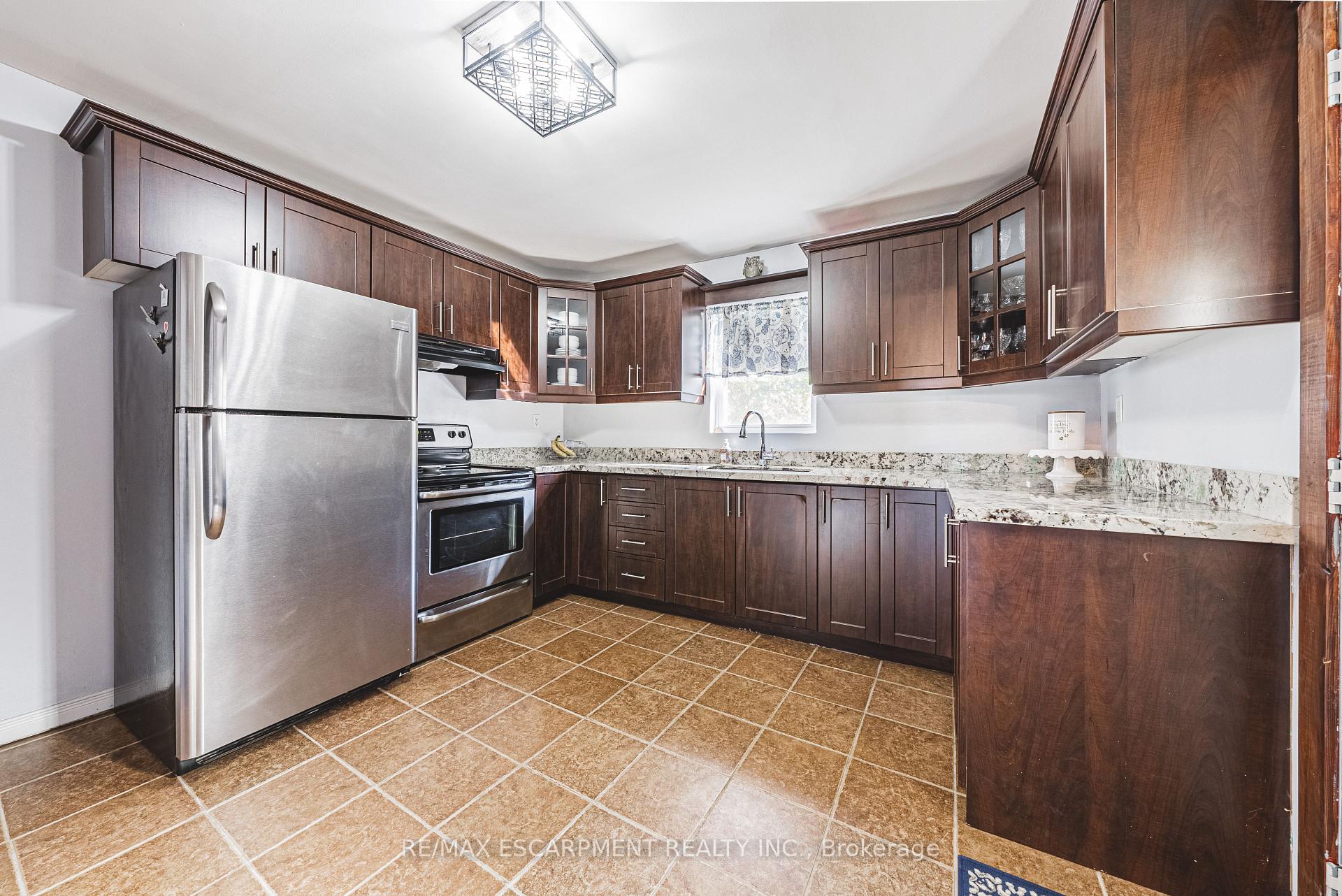 Photo 17 of 62 Birch Avenue, Hamilton, Gibson — HOMEH
