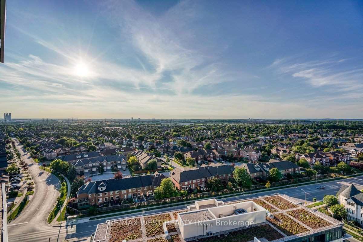 Photo 9 of Unit 1503, 85 North Park Road, Vaughan, Beverley Glen — HOMEH
