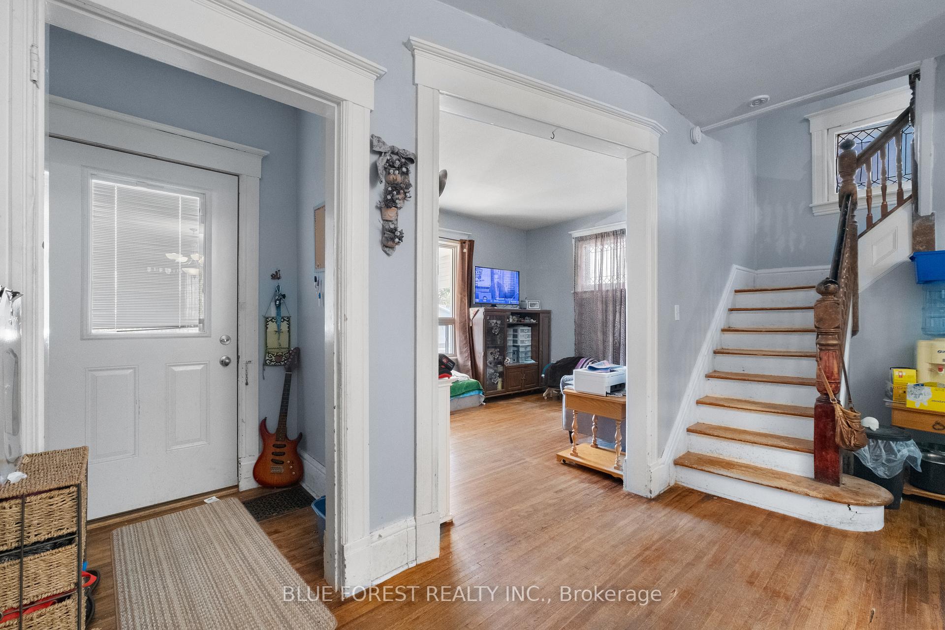 Photo 22 of 37 John Street, St. Thomas — HOMEH