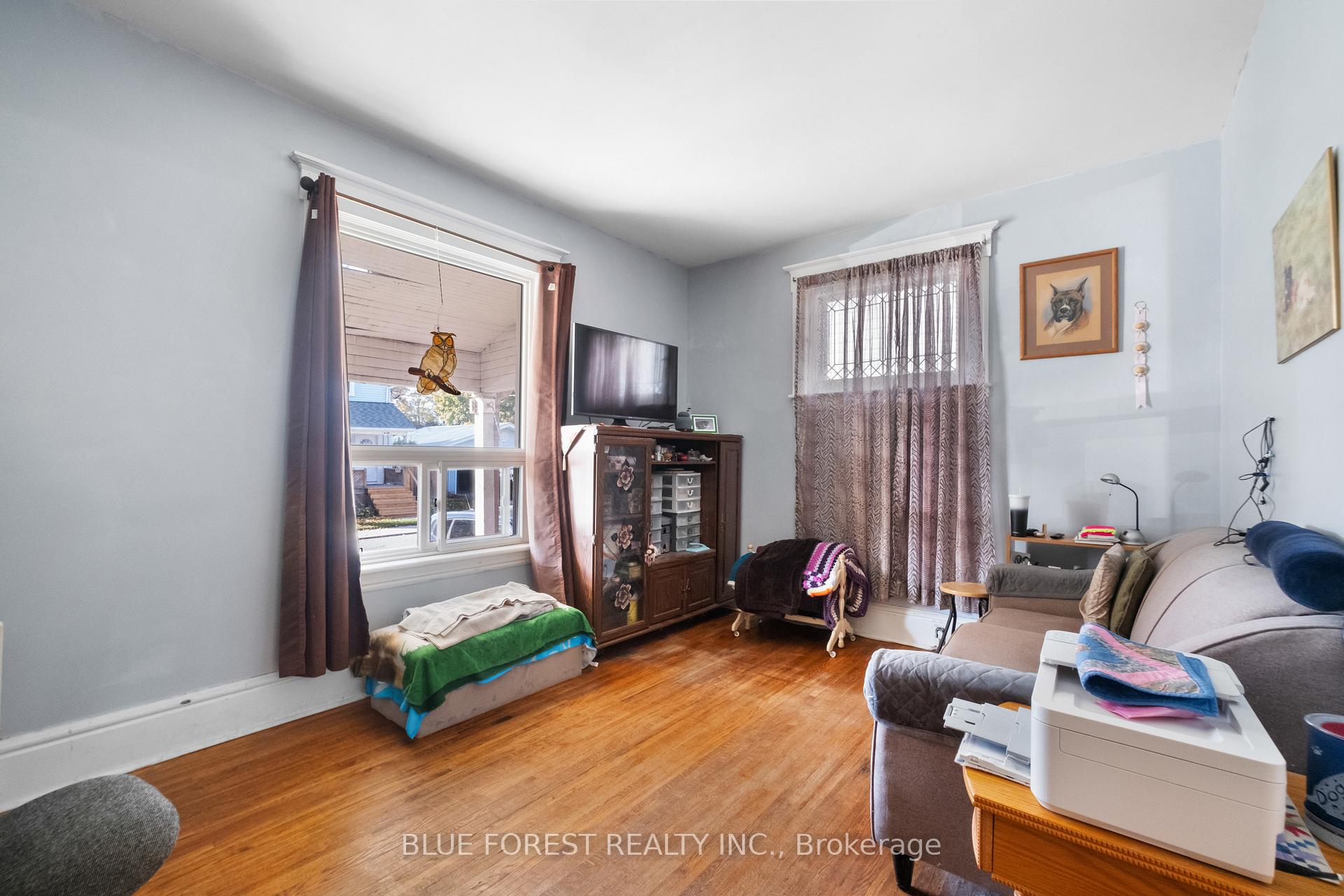 Photo 23 of 37 John Street, St. Thomas — HOMEH