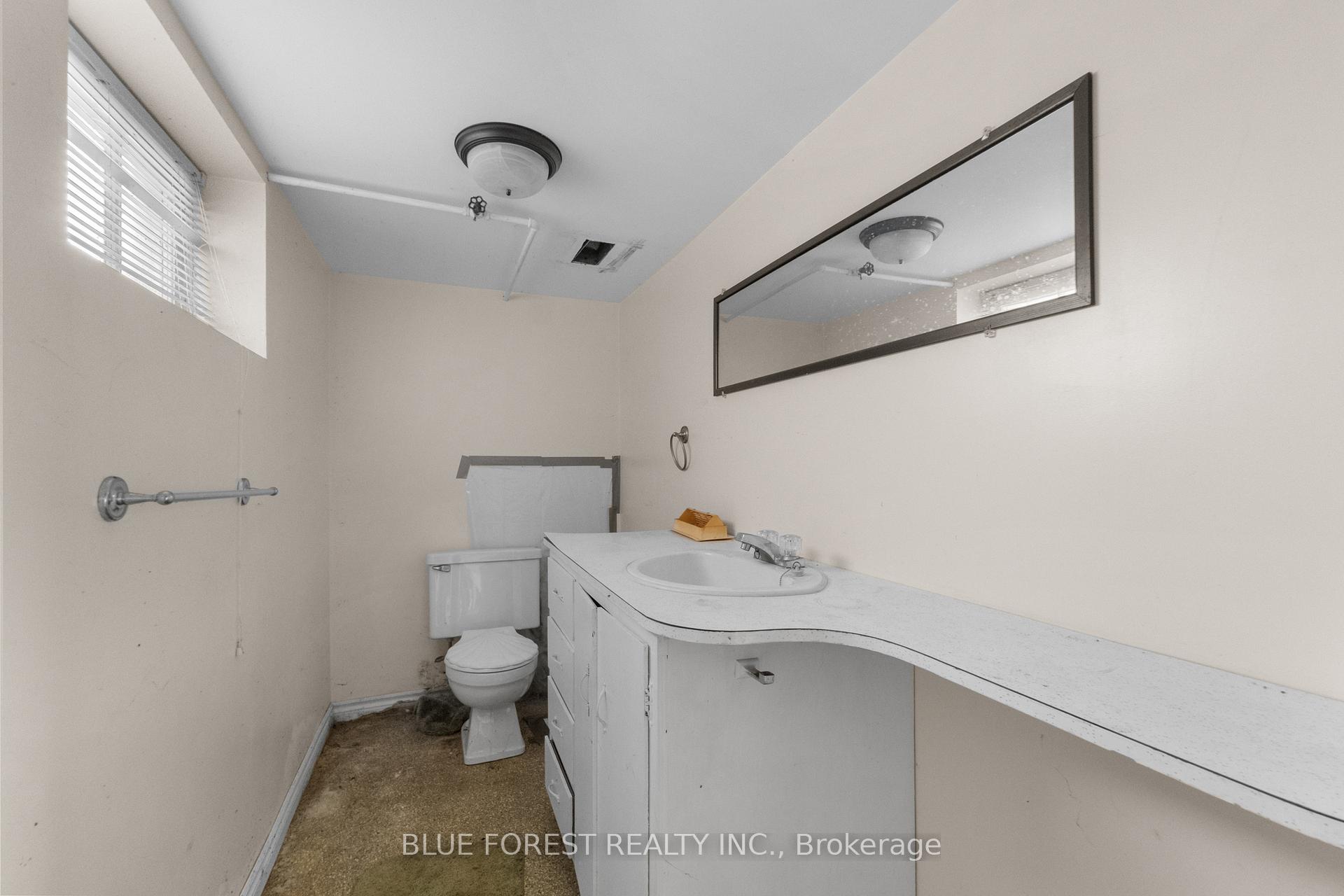 Photo 57 of 37 John Street, St. Thomas — HOMEH