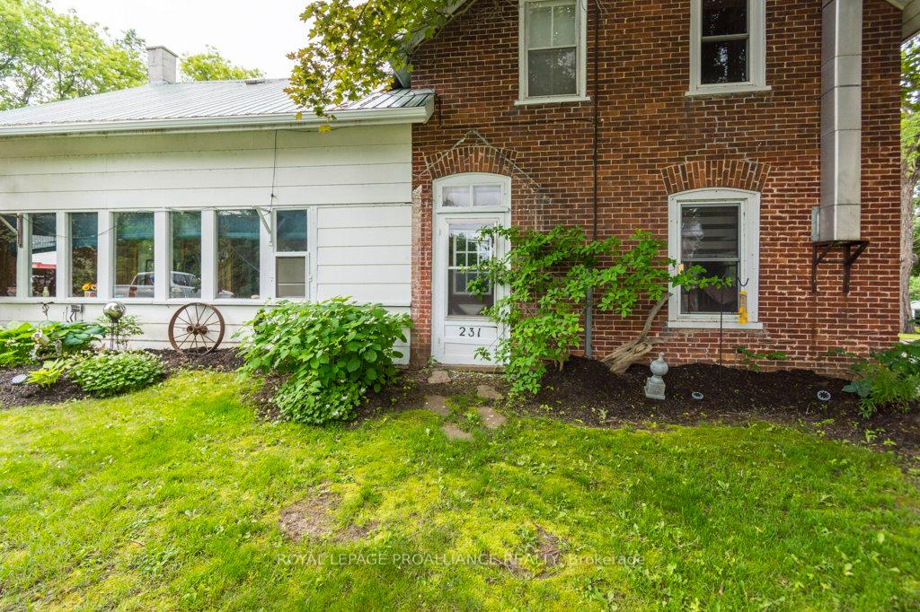 Photo 3 of 231 Mill Street, Stirling-Rawdon, Stirling Ward — HOMEH
