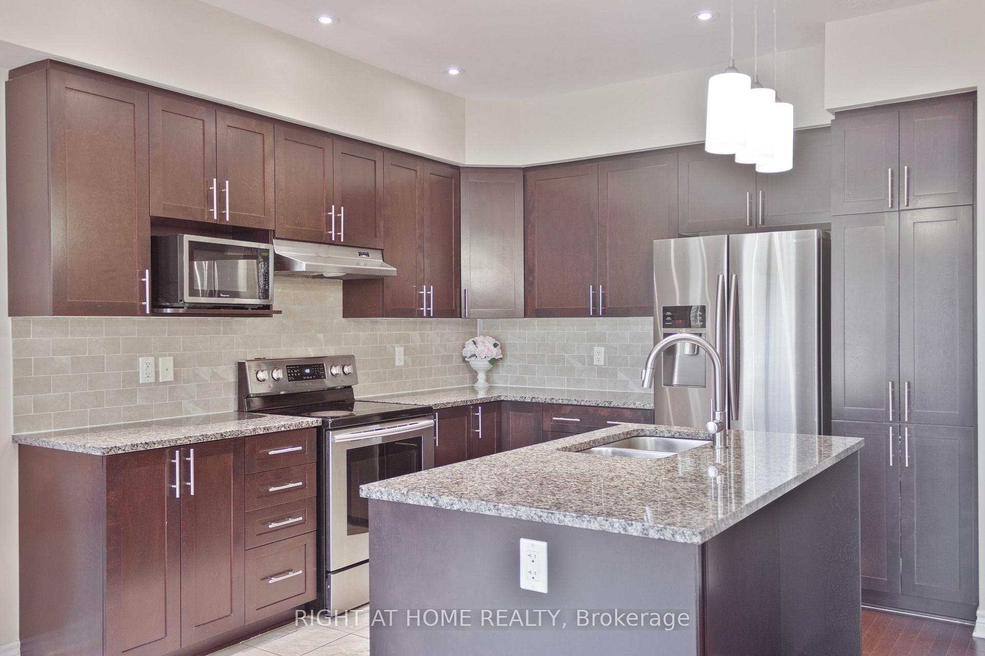 Photo 9 of 152 Popplewell Crescent, Ottawa, Barrhaven - Cedargrove/Fraserdale — HOMEH