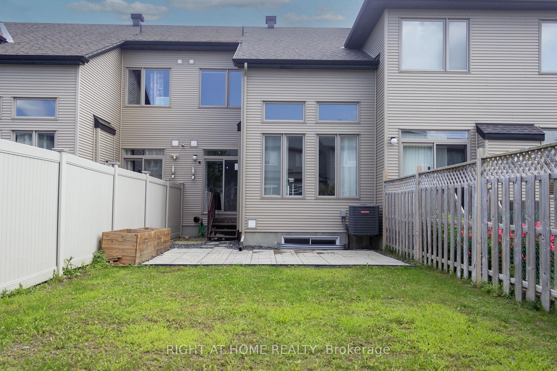 Photo 17 of 152 Popplewell Crescent, Ottawa, Barrhaven - Cedargrove/Fraserdale — HOMEH