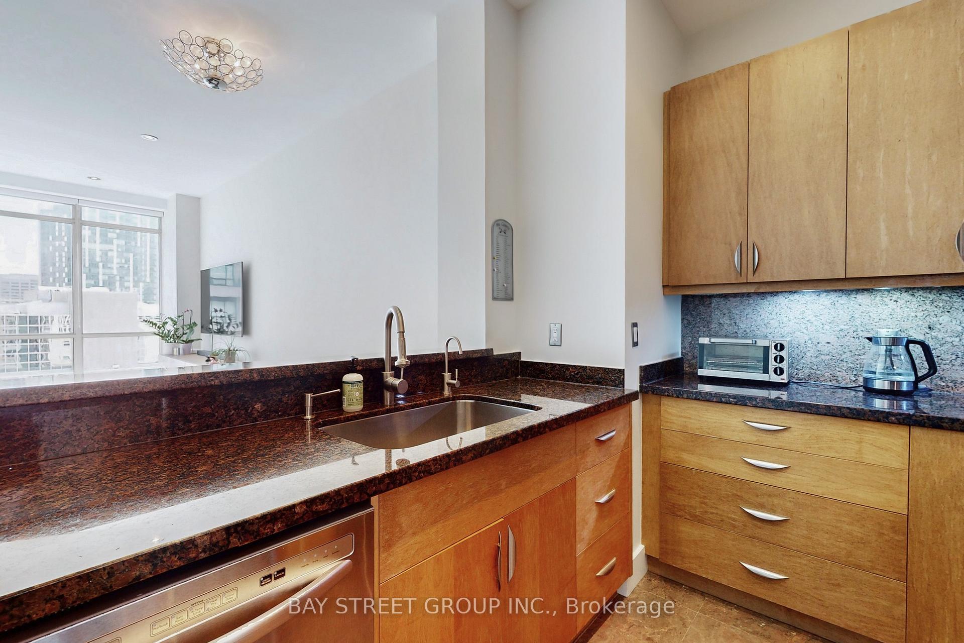 Photo 9 of Unit 1404, 7 King Street E, Toronto, Church-Yonge Corridor — HOMEH