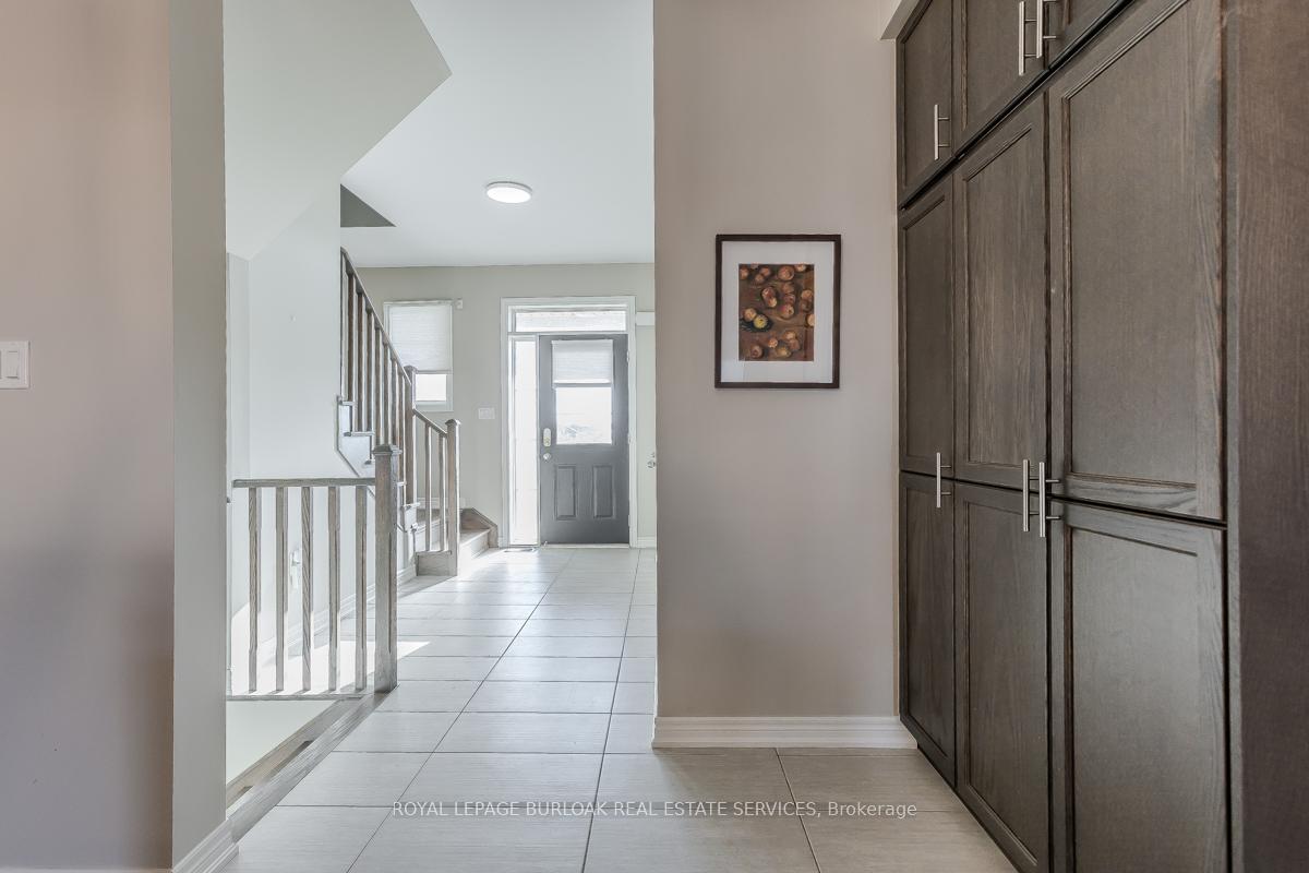 Photo 5 of 219 Skinner Road, Hamilton, Waterdown — HOMEH