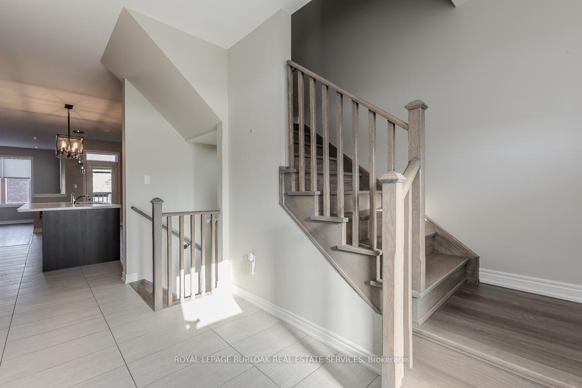 Photo 6 of 219 Skinner Road, Hamilton, Waterdown — HOMEH