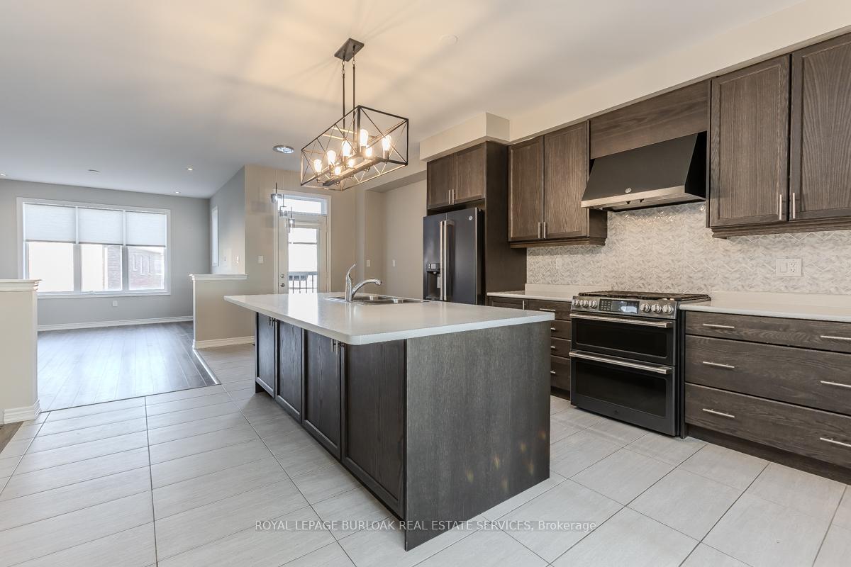 Photo 8 of 219 Skinner Road, Hamilton, Waterdown — HOMEH