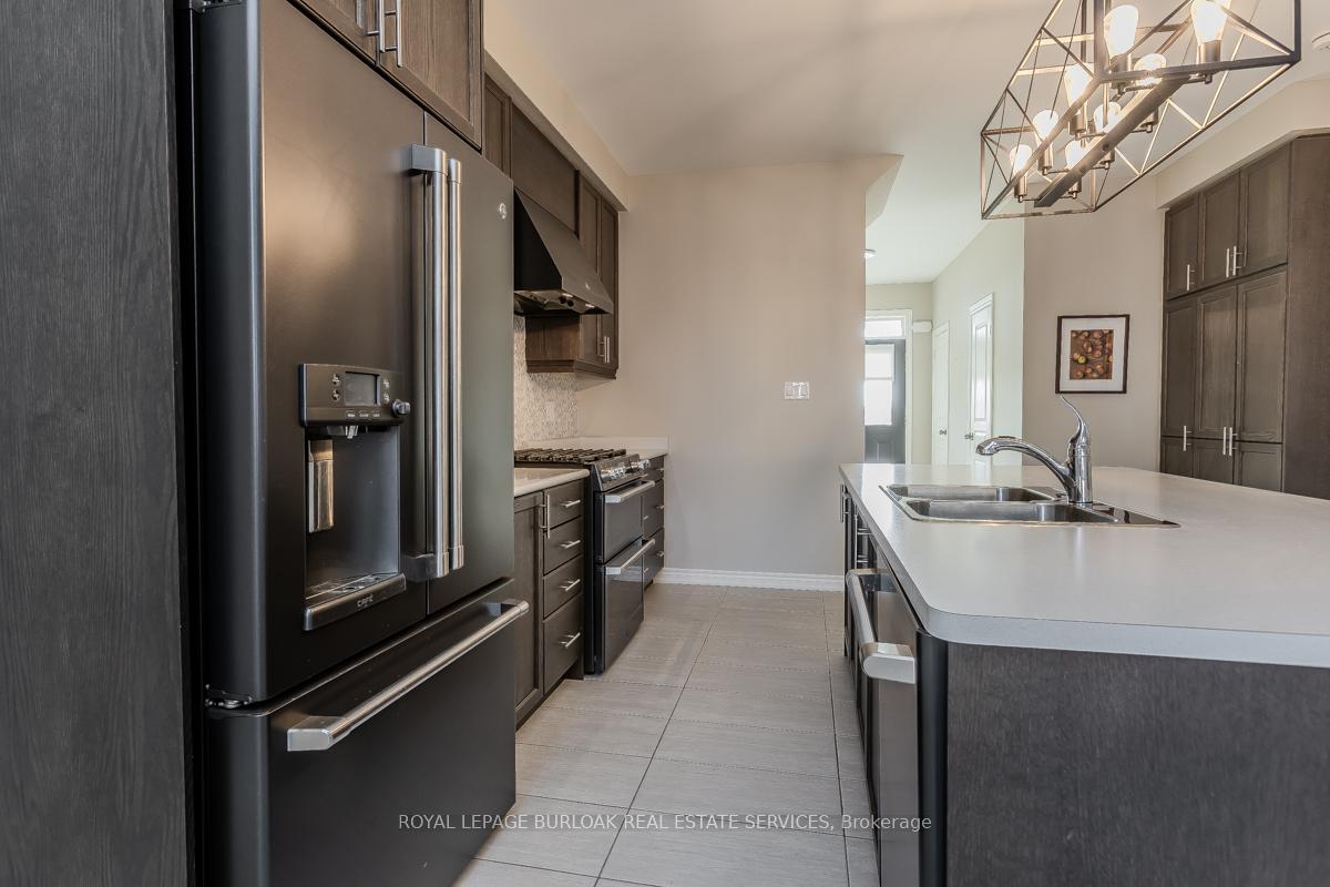 Photo 9 of 219 Skinner Road, Hamilton, Waterdown — HOMEH