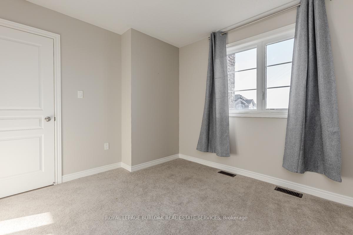 Photo 29 of 219 Skinner Road, Hamilton, Waterdown — HOMEH