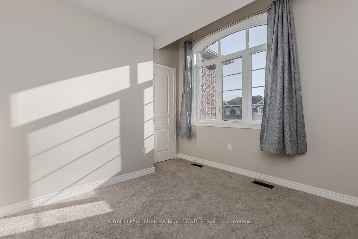 Photo 30 of 219 Skinner Road, Hamilton, Waterdown — HOMEH