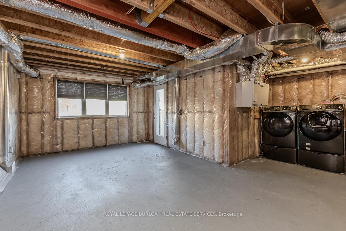 Photo 33 of 219 Skinner Road, Hamilton, Waterdown — HOMEH