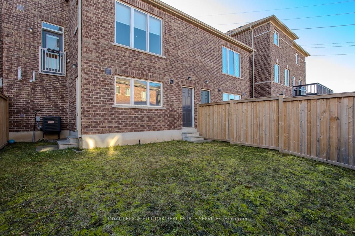Photo 38 of 219 Skinner Road, Hamilton, Waterdown — HOMEH