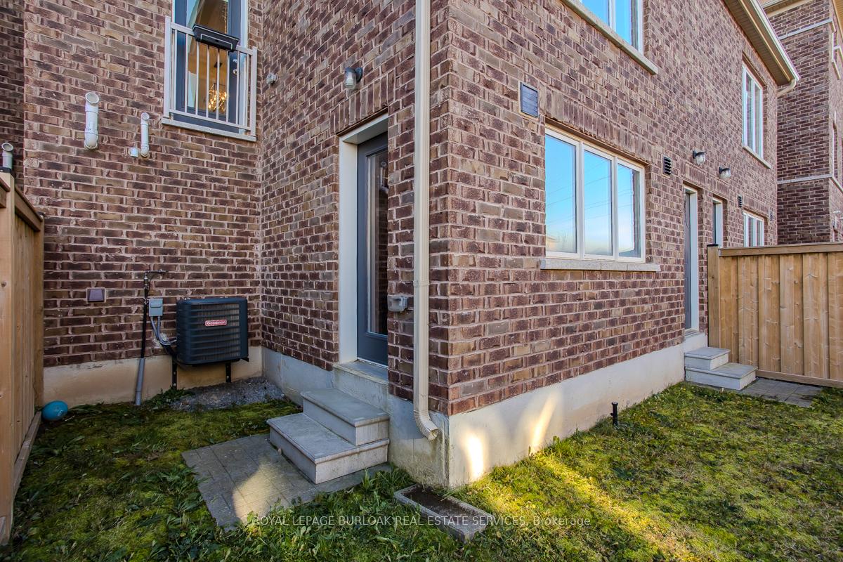 Photo 39 of 219 Skinner Road, Hamilton, Waterdown — HOMEH