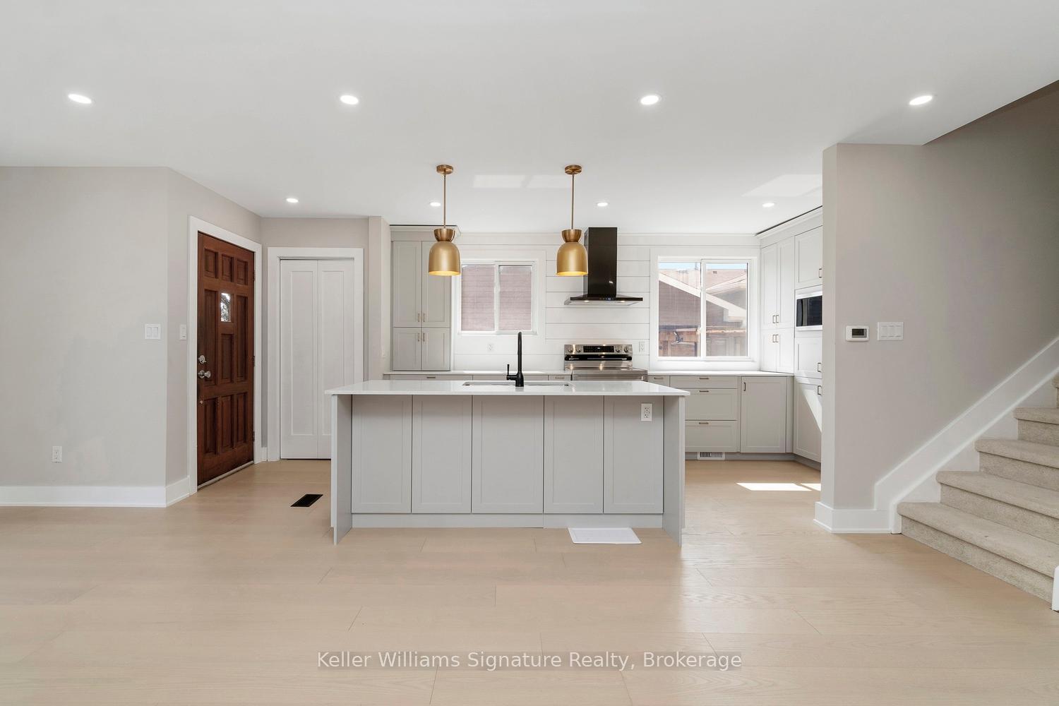 Photo 5 of 49 Spartan Avenue, Hamilton, Stoney Creek — HOMEH