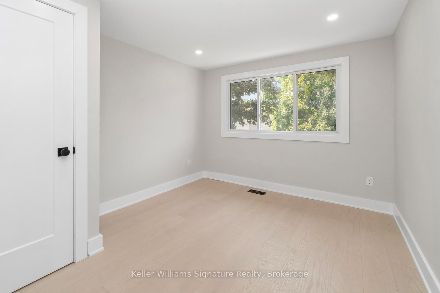 Photo 16 of 49 Spartan Avenue, Hamilton, Stoney Creek — HOMEH
