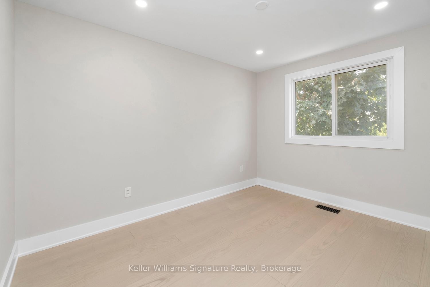 Photo 20 of 49 Spartan Avenue, Hamilton, Stoney Creek — HOMEH