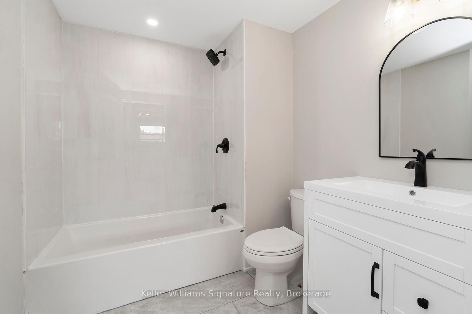 Photo 22 of 49 Spartan Avenue, Hamilton, Stoney Creek — HOMEH