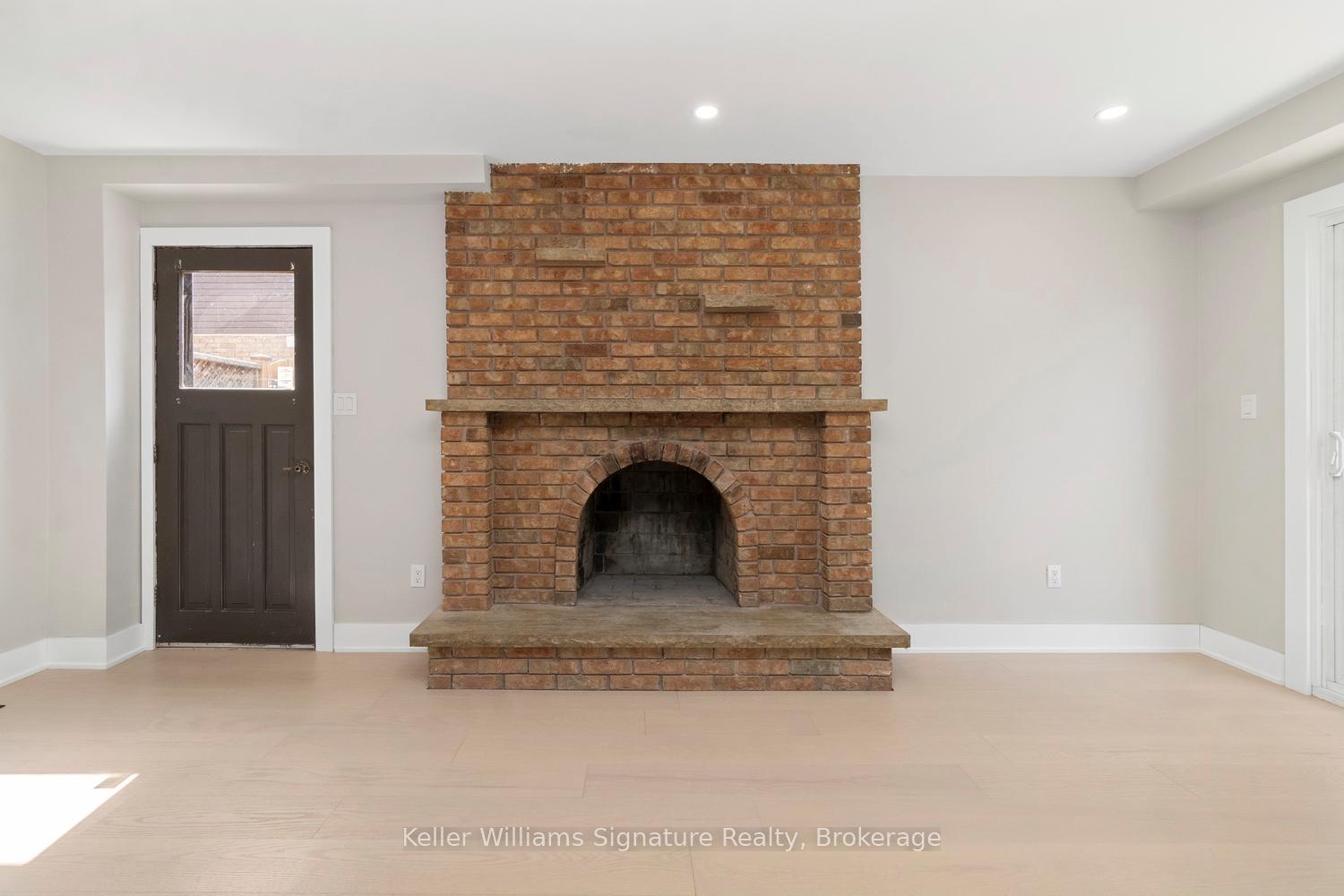 Photo 24 of 49 Spartan Avenue, Hamilton, Stoney Creek — HOMEH