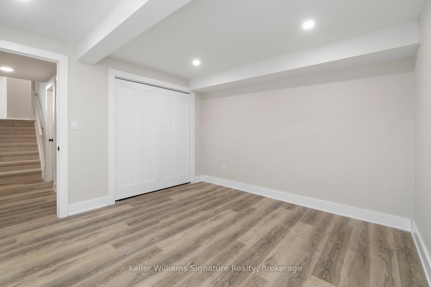 Photo 31 of 49 Spartan Avenue, Hamilton, Stoney Creek — HOMEH