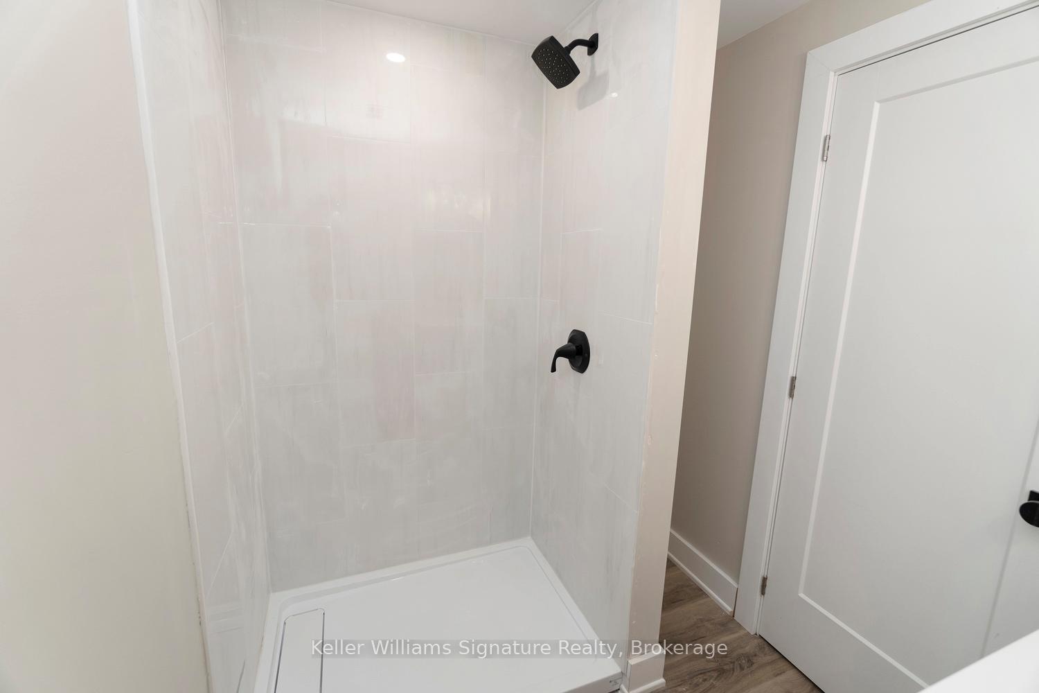 Photo 33 of 49 Spartan Avenue, Hamilton, Stoney Creek — HOMEH