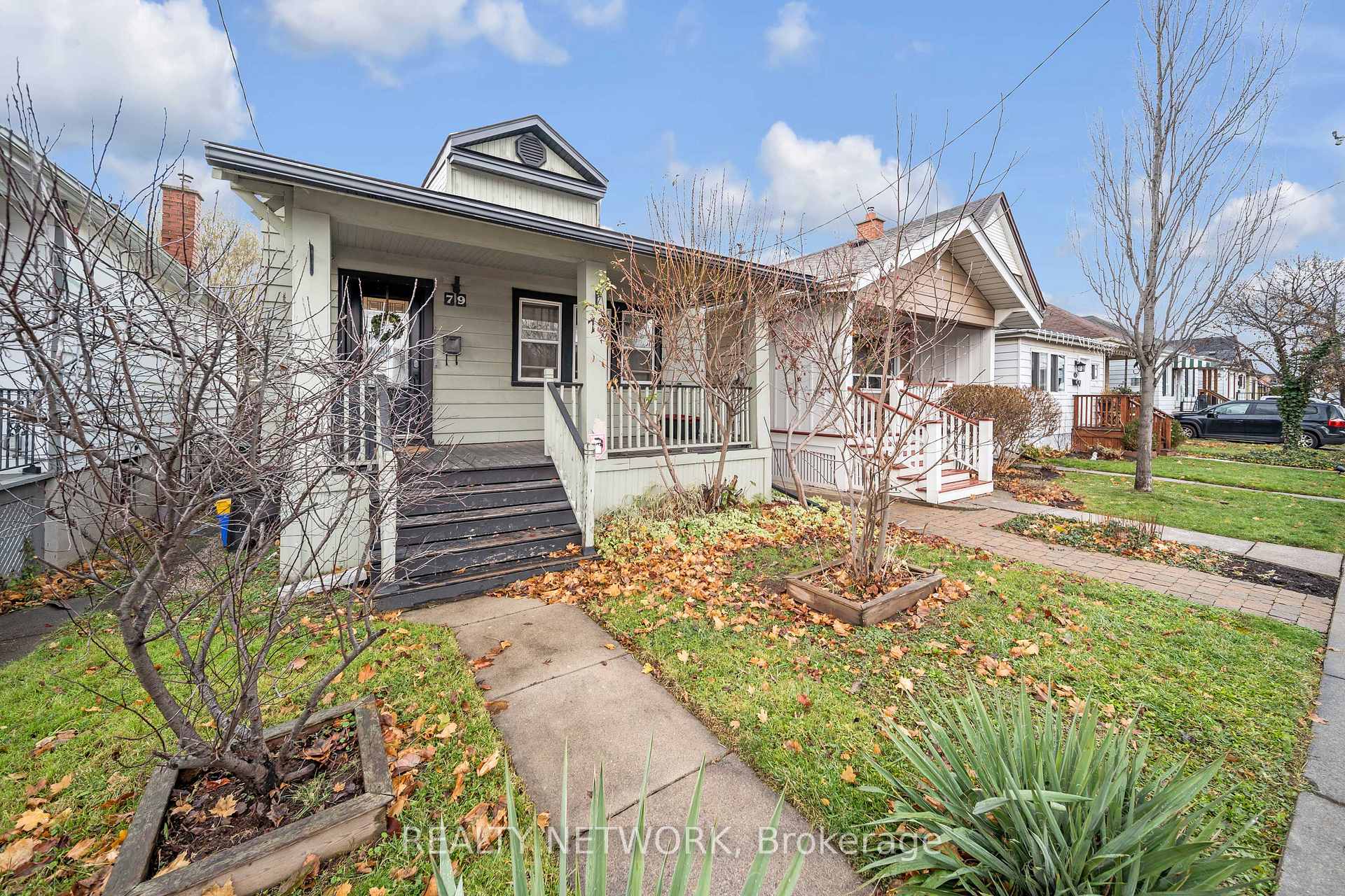 Photo 4 of 79 Province Street N, Hamilton, Crown Point — HOMEH