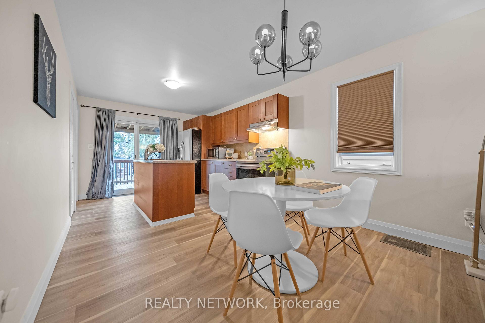 Photo 16 of 79 Province Street N, Hamilton, Crown Point — HOMEH