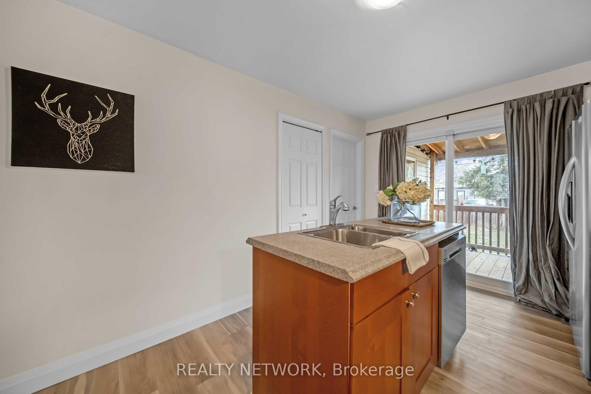 Photo 20 of 79 Province Street N, Hamilton, Crown Point — HOMEH
