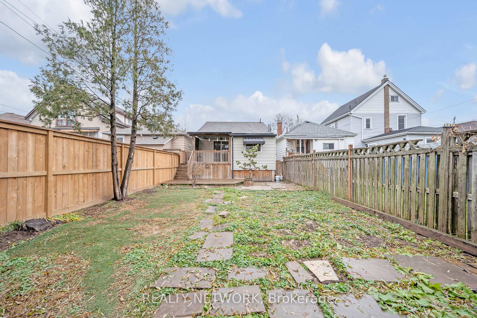 Photo 32 of 79 Province Street N, Hamilton, Crown Point — HOMEH