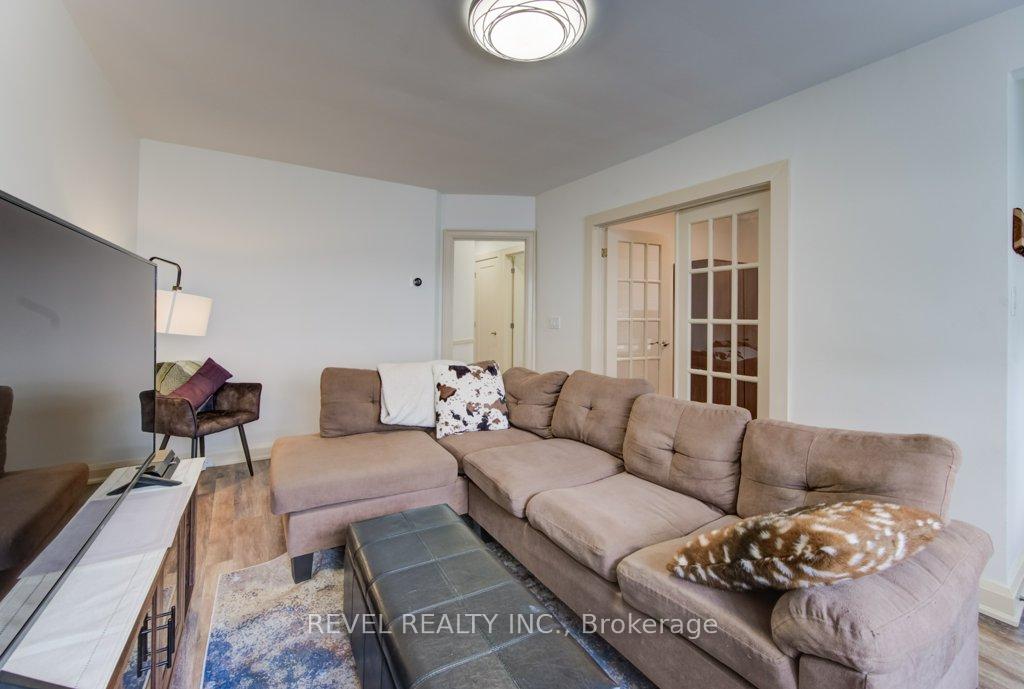 Photo 6 of 72 Edgemont Street N, Hamilton, Crown Point — HOMEH
