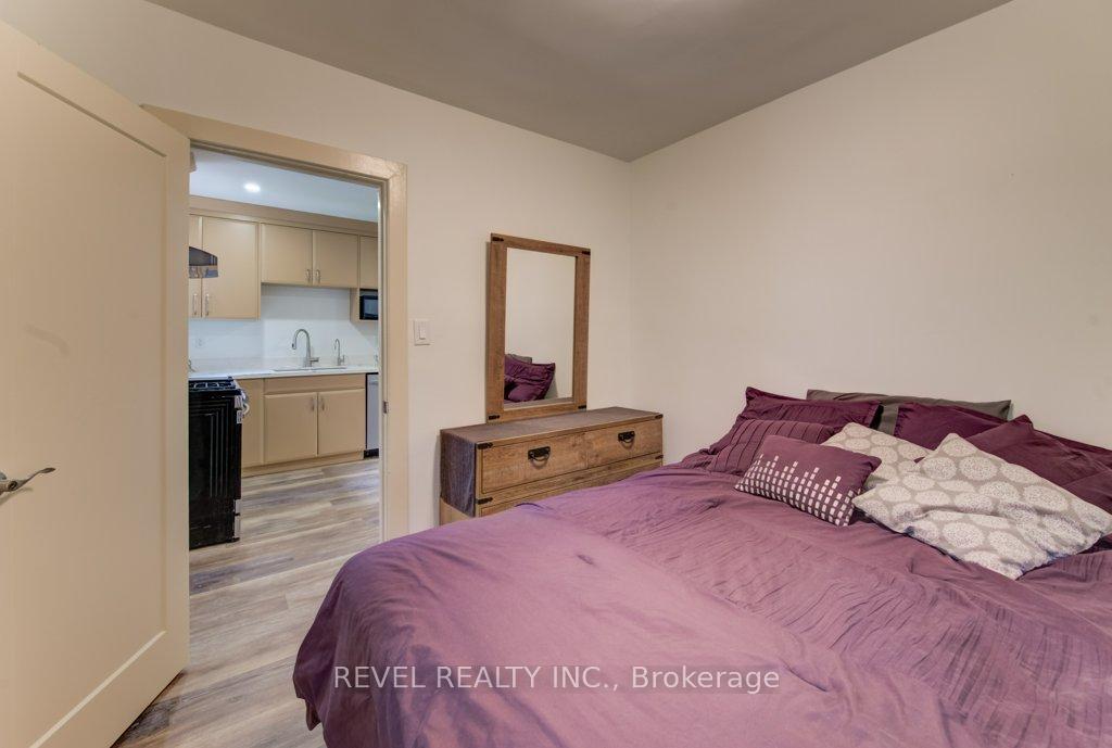 Photo 19 of 72 Edgemont Street N, Hamilton, Crown Point — HOMEH