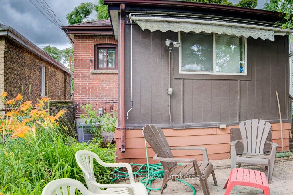 Photo 30 of 72 Edgemont Street N, Hamilton, Crown Point — HOMEH