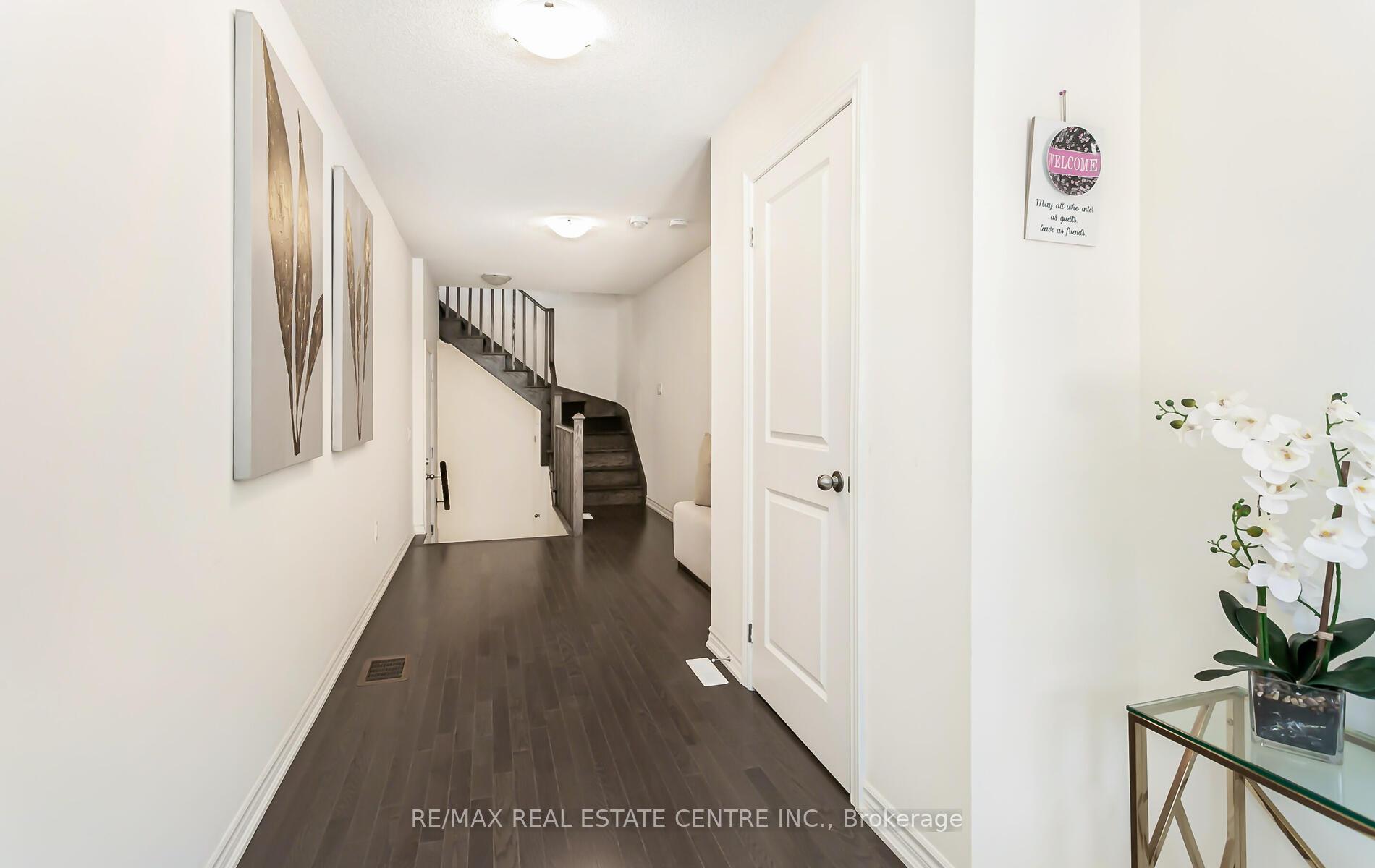 Photo 5 of 14 Arrowview Drive, Brampton, Northwest Brampton — HOMEH