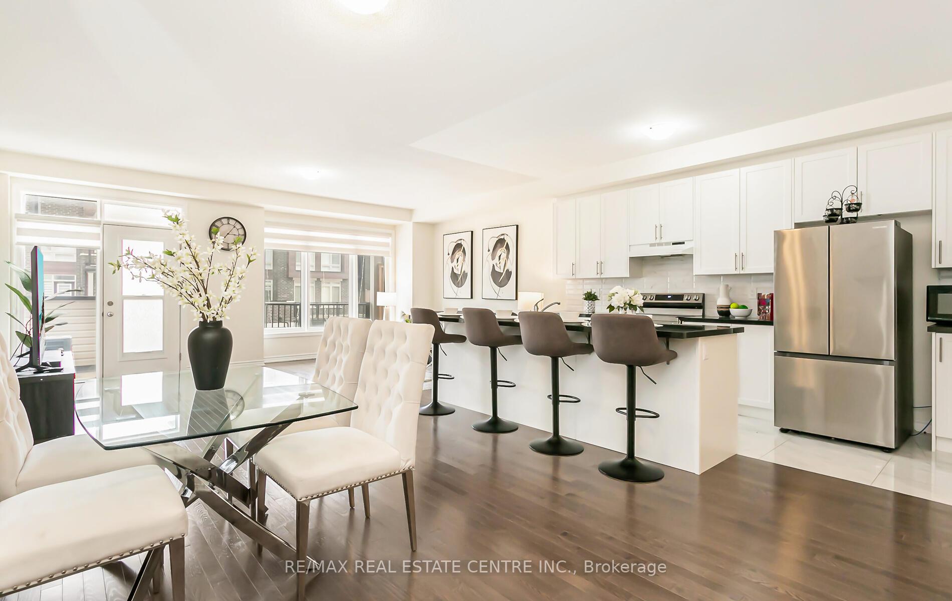 Photo 7 of 14 Arrowview Drive, Brampton, Northwest Brampton — HOMEH