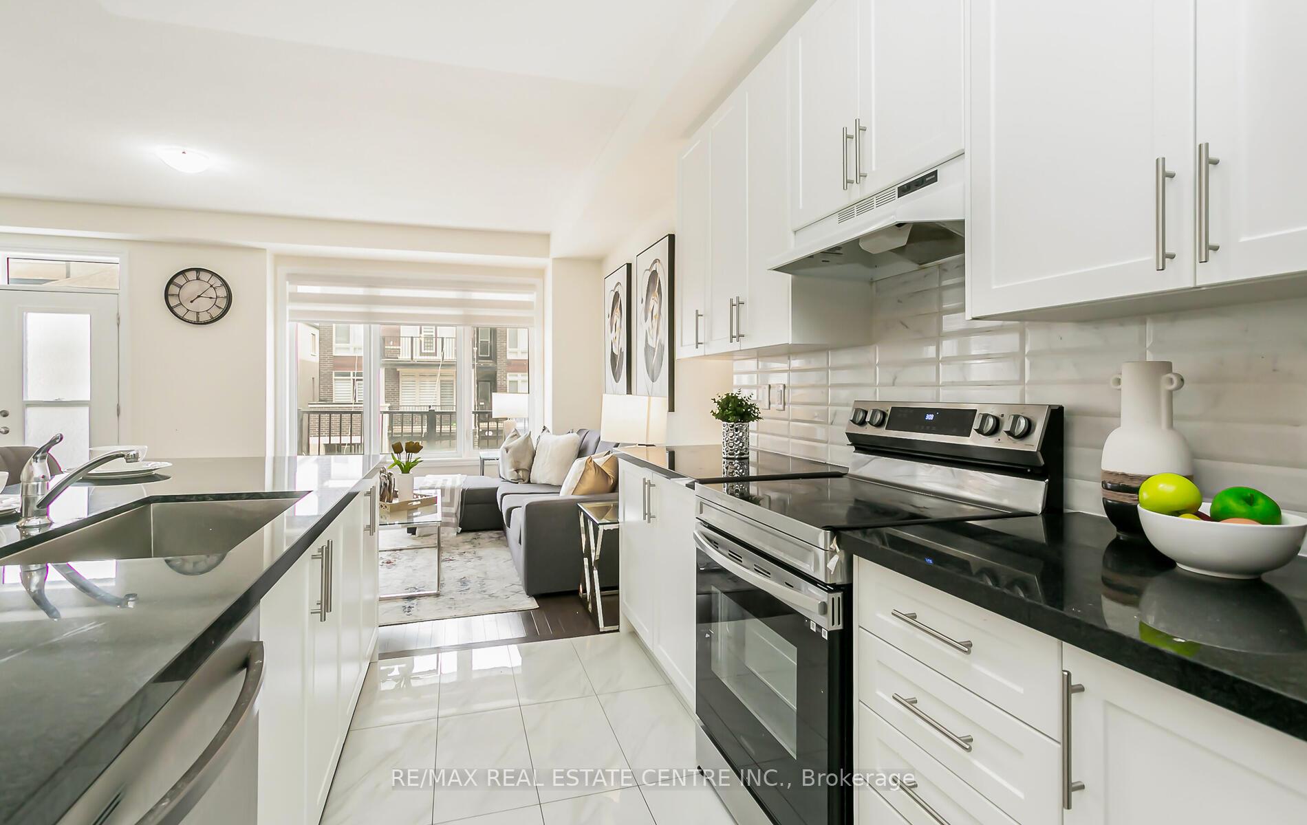 Photo 9 of 14 Arrowview Drive, Brampton, Northwest Brampton — HOMEH