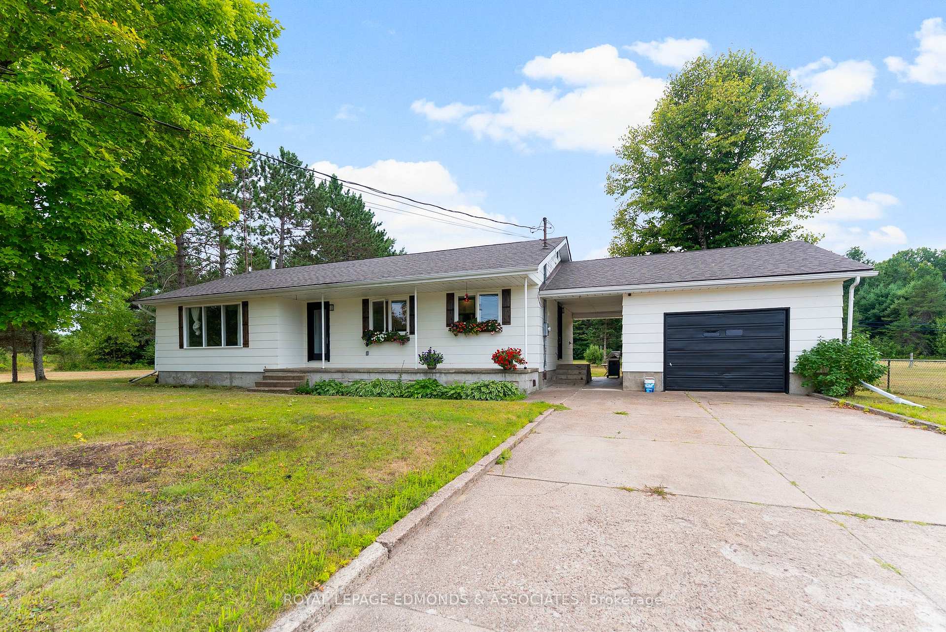 Photo 1 of 135 Uniacke Lane, Deep River — HOMEH