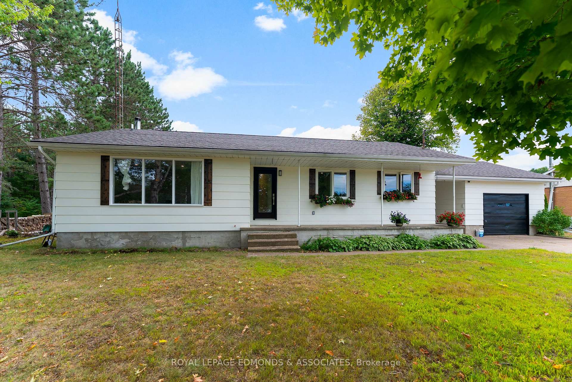 Photo 6 of 135 Uniacke Lane, Deep River — HOMEH
