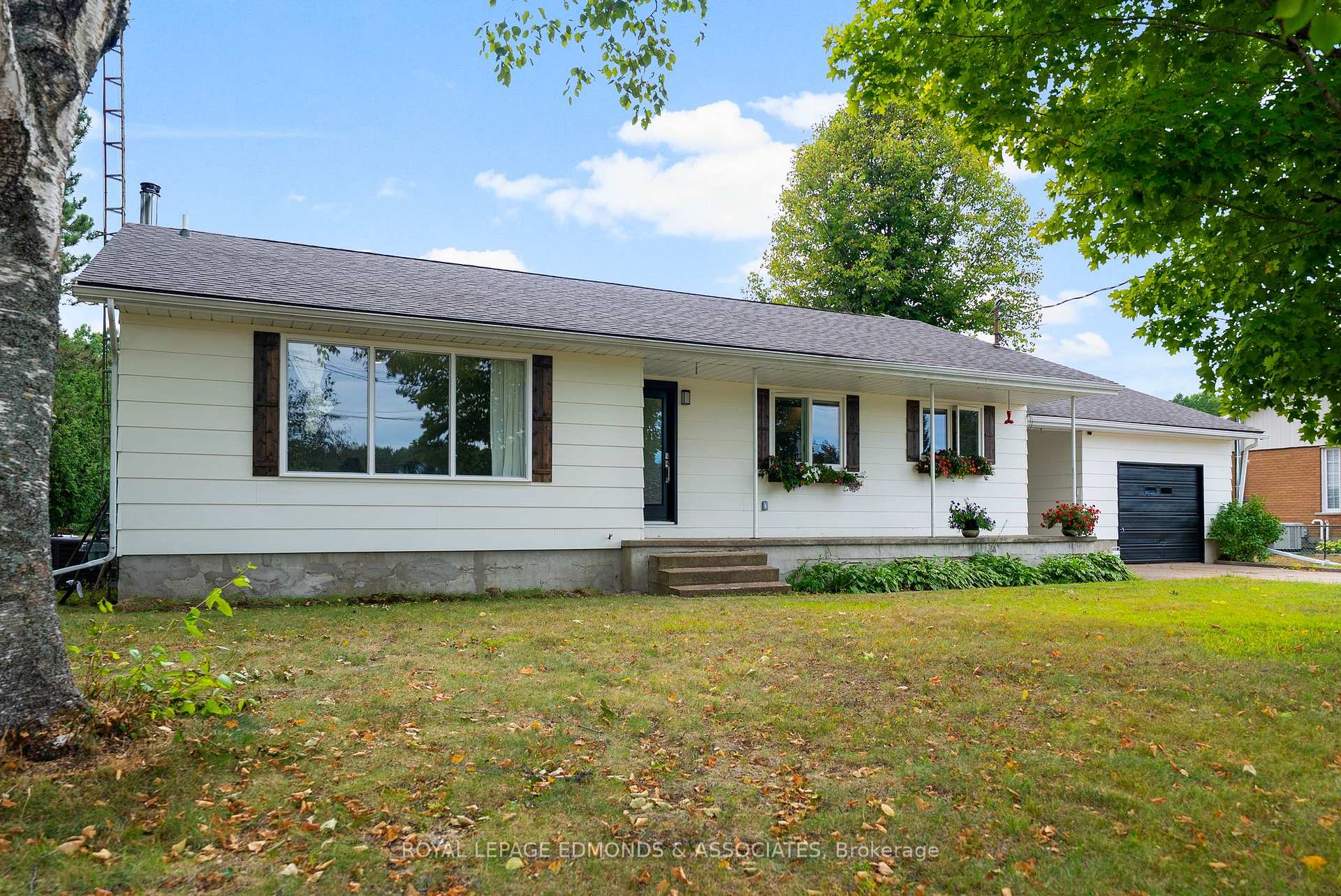 Photo 2 of 135 Uniacke Lane, Deep River — HOMEH