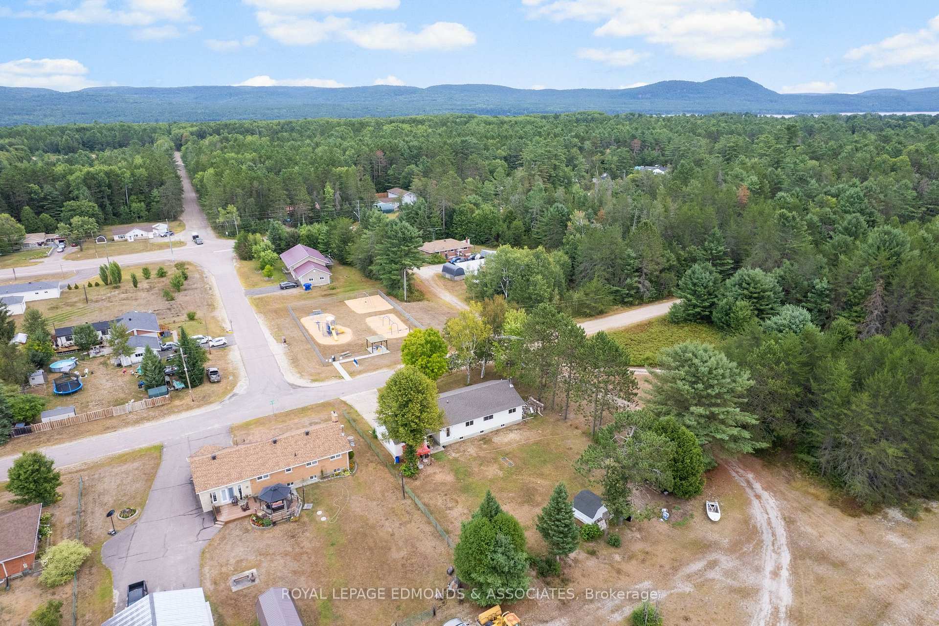 Photo 37 of 135 Uniacke Lane, Deep River — HOMEH